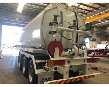 AAA - Water Tanker Trailer | SEMI Tri axle 32,000L