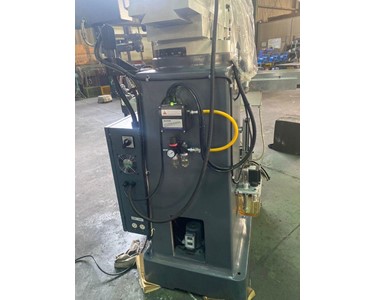 Quantum - FVTM-4EVS Turret Milling Machine