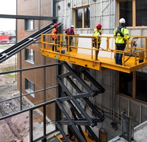 How to Choose the Right Scissor Lift for your Jobsite: 5 Essential Tips