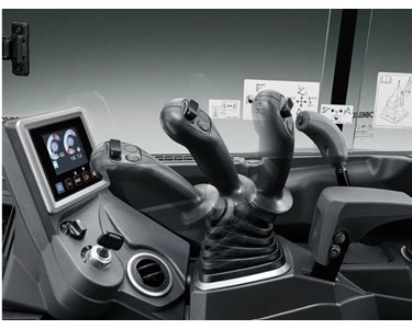 Kobelco - Compact Zero Tailswing Mini Excavator SK30SR-7
