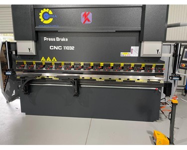 Alpha - CNC Press Brake -  WC67D-110T3200 4+1 Axis Laser safe with crowning
