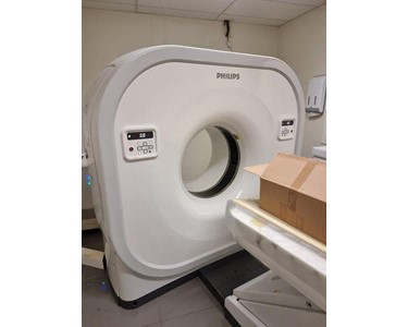 Philips -  Access 16 Slice CT Scanner