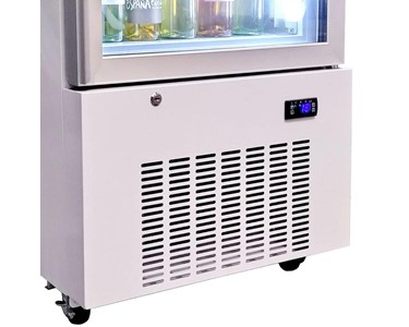 Schmick Upright 1 Door Commercial Glass Door Refrigerator Model HUS-C5