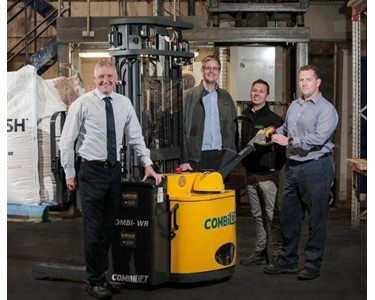 Pedestrian Stacker 2,000 kg | Combi-WR 