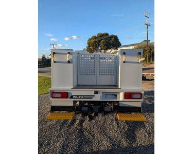 Isuzu - Service Truck | NMR 65/45-150 DT D25 Servicepack