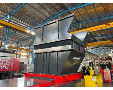 Enerpat - Twin Ram Plastic Baler with Automatic Wire Tying
