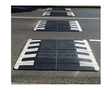 Safety Xpress -  Speed Humps I Speed Cushion 2M