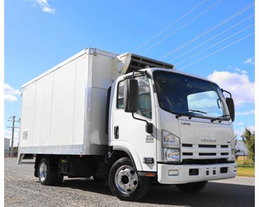 Used Refrigerated truck | 2014 ISUZU – NPR300