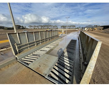 Wash Bay | Automatic Demucking Wash Systems