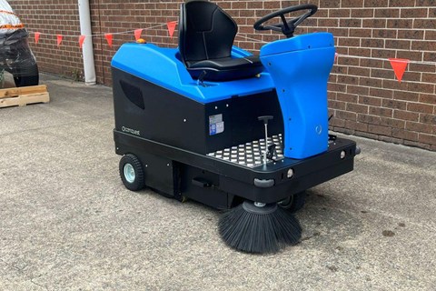 Refurbished Floor Sweeper