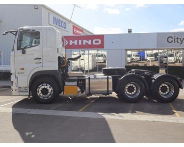 Hino - 700 Series SS 2848 Prime Mover