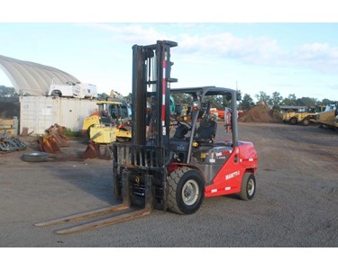 Manitou - Used Combustion Counterbalanced Diesel Forklift | 2022 X50D