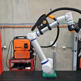 Robot Welder CS612