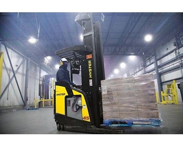 Hyster - Reach Trucks 1,500 - 1,800kg | N30-40 Series 