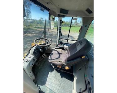 Volvo - Used 2008 Volvo L90F wheel loader