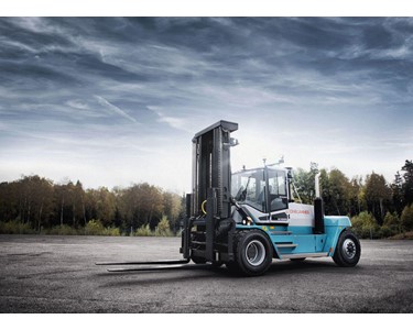 Konecranes - Diesel-powered Forklift | 10-18 Ton Lift Trucks