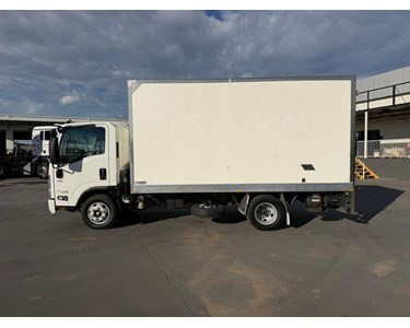 Isuzu - Used Pantech Truck | 2020 NPR 45/55-155 