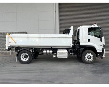 Isuzu - Tipper Truck | F Series FVR 170-300 AT R47