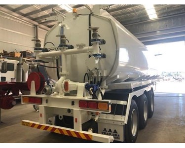 AAA - Water Tanker Trailer | SEMI Tri axle 32,000L