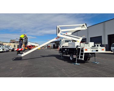 GSR - E209PX - 20m 4x4 Hino 817 Truck Mounted Boom Lift