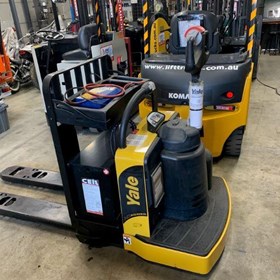 Used Ride On Pallet Truck – MPE060-VG Electric (R021)