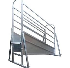 Adjustable Cattle Loading Ramp