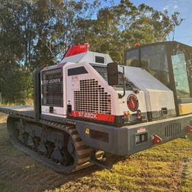 Used Tracked Carrier | 2021 SUPERIOR ST220X