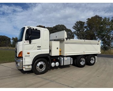 Hino - Used Tipper Truck | 2018 FS 700 2848 