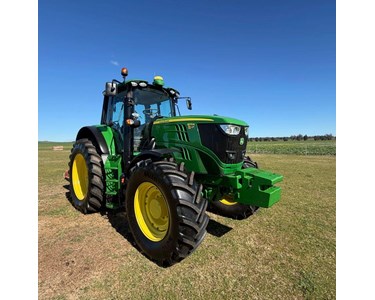 John Deere - Used Farm Tractor 6175M FWA 