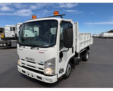 Isuzu - Used Tipper Truck | 2015 N Series NLR 200 