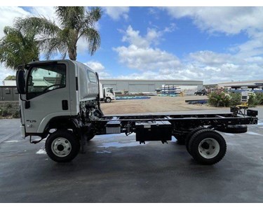 Isuzu - N Series Cab Chassis Truck 4x4 2026