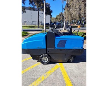 Conquest - PB180DK4 Ride-On Sweeper – Quality Pre-Own