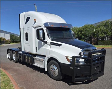 Used Prime Mover | 2021 Freightliner Cascadia 126