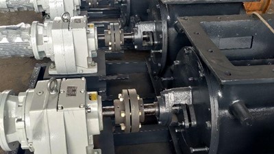 Rotary air lock valves for bulk handing.