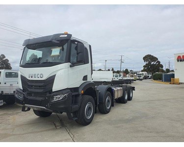 Iveco - Cab Chassis Truck | T-Way AD 8x4 TWAY AD 8x4 