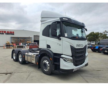 Iveco - Prime Mover | S-Way AT600
