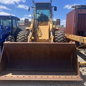 Mid-Size Construction Wheel Loader | Case 621B