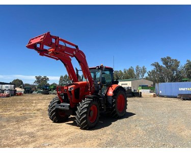 Kubota - Used Farm Tractor | 2020 M7172 Deluxe 4WD Tractor