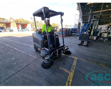 Ride On Sweeper 800MM/HR | ASC G6