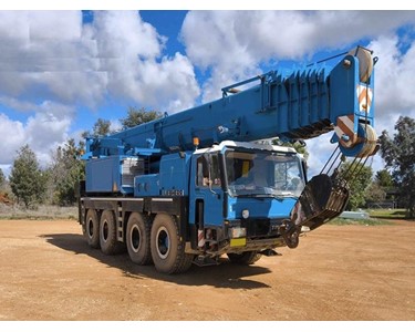 Liebherr - Pre Owned All Terrain Crane | LTM1090-2 