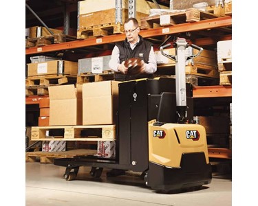 Cat - Powered Pallet Truck | 1.6-2.0T