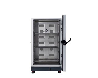 Thermo Scientific - Heratherm Incubation Chamber 750 L (Solid Outer, Glass Inner)