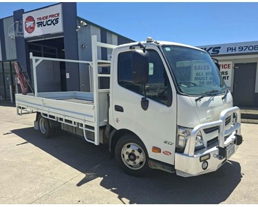 Used Tray Truck | 2015 HINO 300 617 