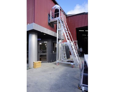 Mobile Access Platform | Adjustable Mobile Work Platform