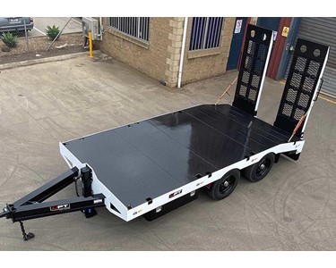 9T Flat Deck Tandem Axle Trailers – Custom Builders