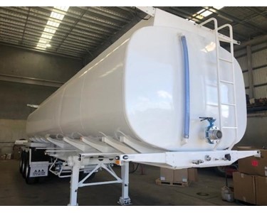 AAA - Water Tanker Trailer | SEMI Tri axle 32,000L