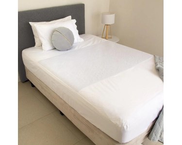 Conni - Fitted Bed Pad Sheet - Double