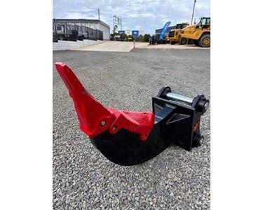 Roo Attachments - Excavator Attachmen Ripper | SK130 13T 