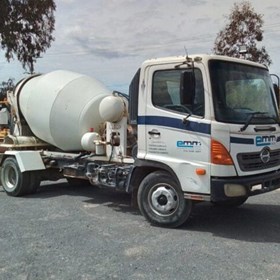 Used Cement Mixer Truck (JJ01557)