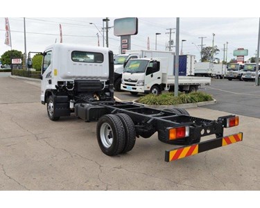 Hyundai - EX6 SWB Cab Chassis Truck